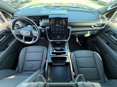 New 2026 GMC Yukon Denali w/ Denali Reserve Package AWD/4WD image 22