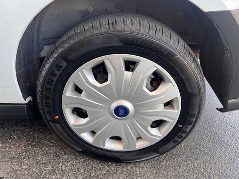 Used 2020 Ford Transit Connect XL image 25