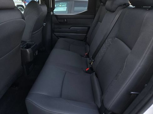 Used 2024 Toyota Tacoma SR5 AWD/4WD image 11
