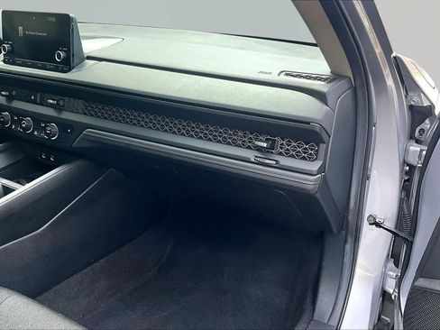 Used 2024 Honda Accord EX image 19