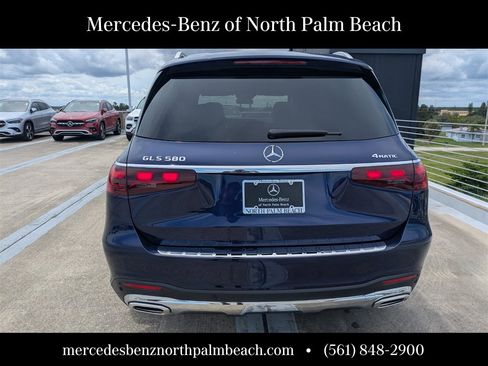 New 2026 Mercedes-Benz GLS 580 4MATIC image 5