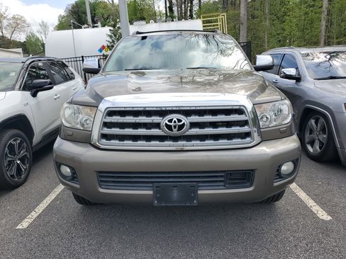 Used 2012 Toyota Sequoia Platinum image 2