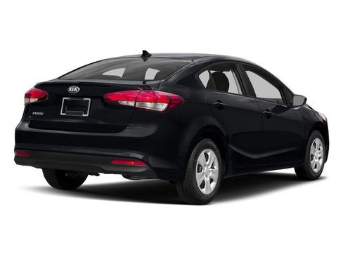 Used 2017 Kia Forte LX FWD image 5