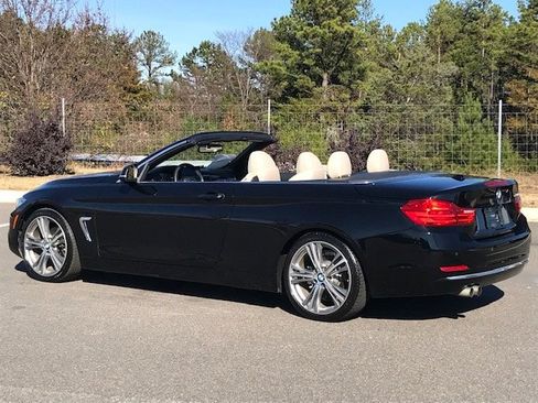 Used 2017 BMW 430i Convertible image 4