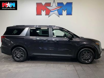 New 2026 Kia Carnival EX