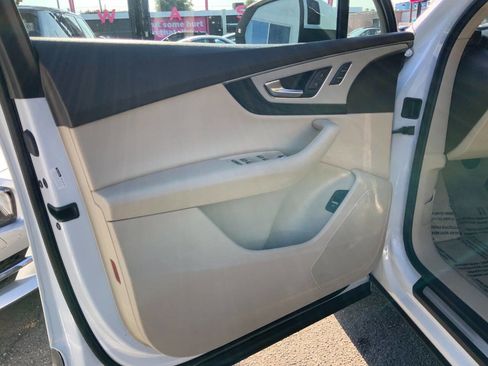 Used 2019 Audi Q7 2.0T Premium AWD/4WD image 27