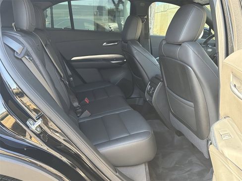 Used 2025 Cadillac XT4 Premium Luxury image 15
