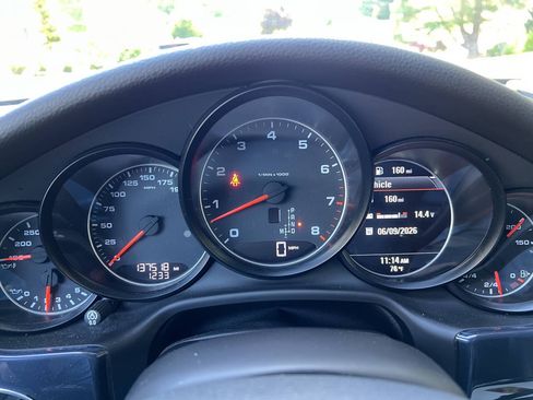 Used 2013 Porsche Panamera image 20