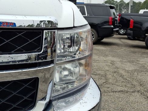 Used 2013 Chevrolet Silverado 3500 W/T image 12