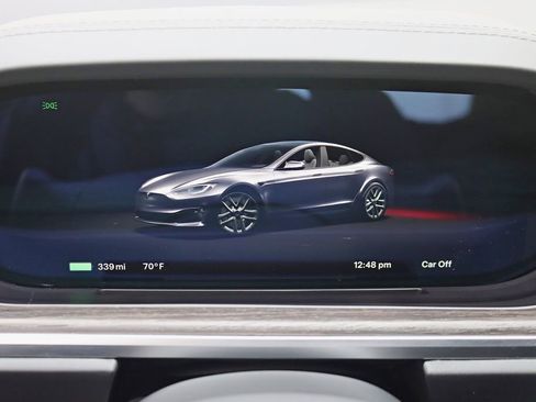 Used 2022 Tesla Model S image 15