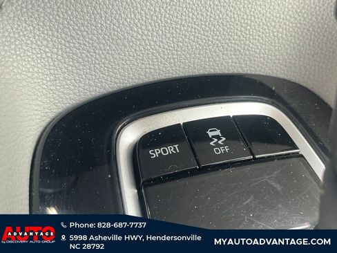 Used 2019 Toyota Corolla SE FWD image 16
