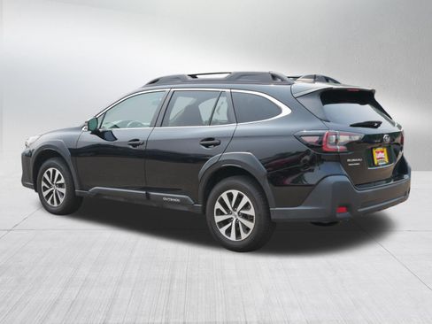 Used 2024 Subaru Outback Premium AWD/4WD image 5