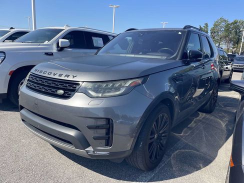 Used 2018 Land Rover Discovery HSE Luxury AWD/4WD image 2