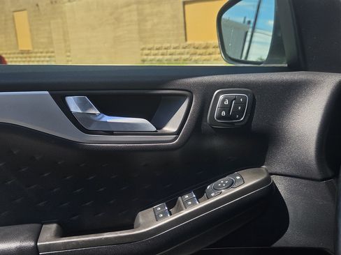 Used 2020 Ford Escape SEL FWD image 27