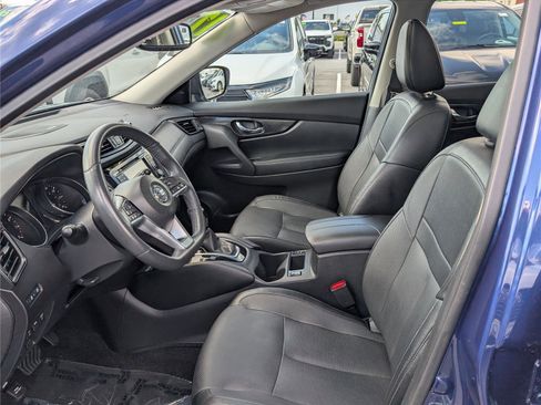 Used 2017 Nissan Rogue SL w/ SL Premium Package AWD/4WD image 16