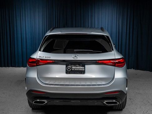 Certified 2026 Mercedes-Benz GLC 300 image 8