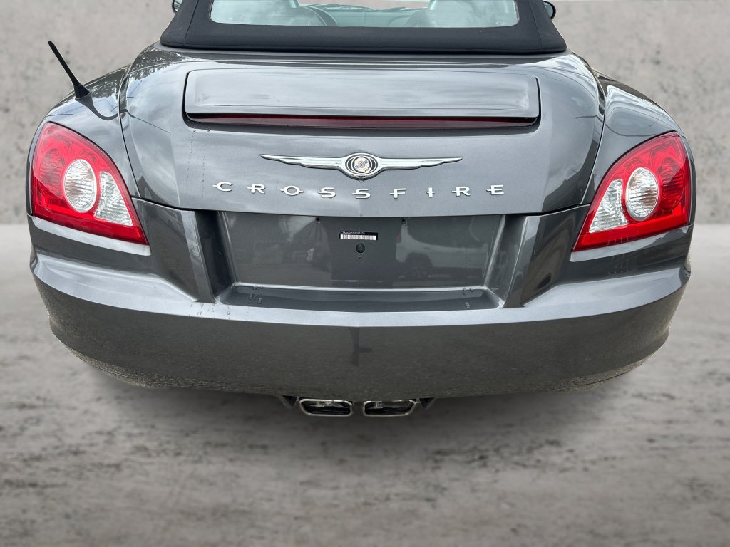 Used 2005 Chrysler Crossfire Limited RWD image 13