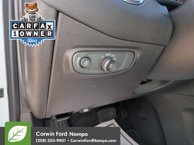 Used 2022 Chevrolet Equinox LS w/ Driver Confidence II Package AWD/4WD image 13