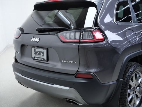 Used 2019 Jeep Cherokee Limited AWD/4WD image 5