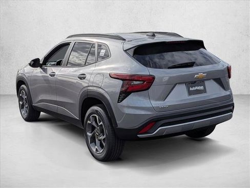 New 2026 Chevrolet Trax LT w/ Driver Confidence Package image 9