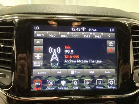 Used 2020 Jeep Grand Cherokee Altitude image 17