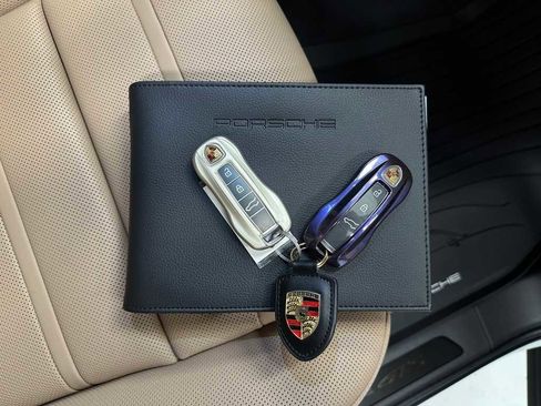 Used 2025 Porsche Cayenne GTS image 42