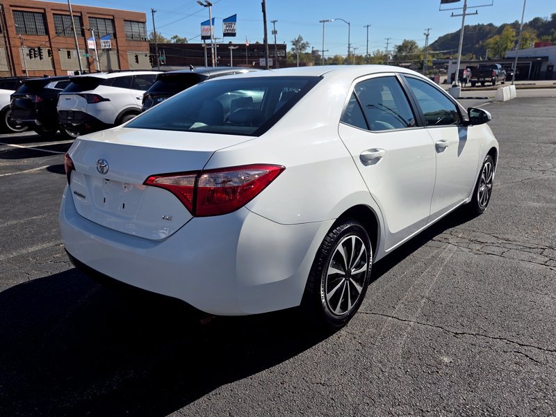 Used 2018 Toyota Corolla LE FWD image 7