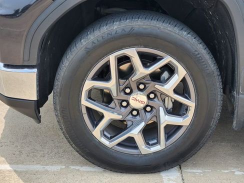 Used 2023 GMC Sierra 1500 SLT RWD image 10