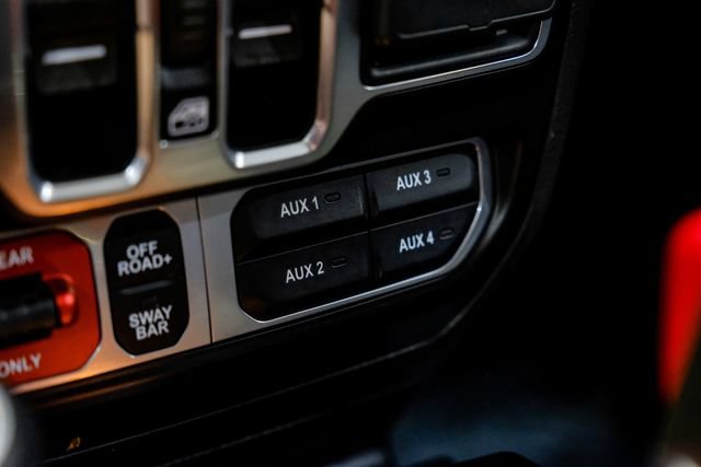 Used 2022 Jeep Gladiator Rubicon w/ LED Lighting Group AWD/4WD image 76