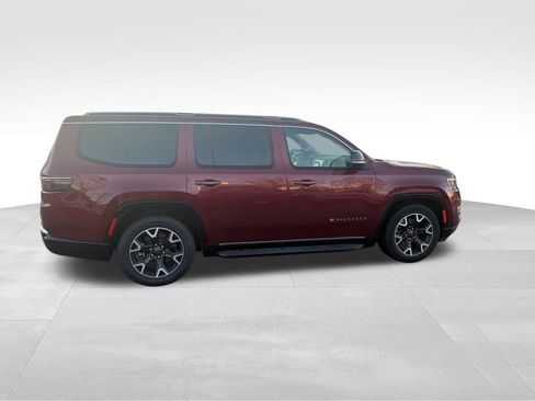 Used 2024 Jeep Wagoneer Series III image 8