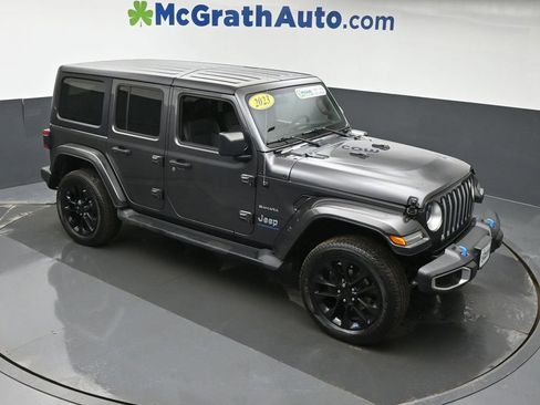 Used 2023 Jeep Wrangler Unlimited Sahara image 3