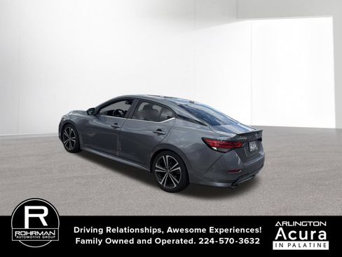 Used 2020 Nissan Sentra SR w/ Premium Package FWD image 2