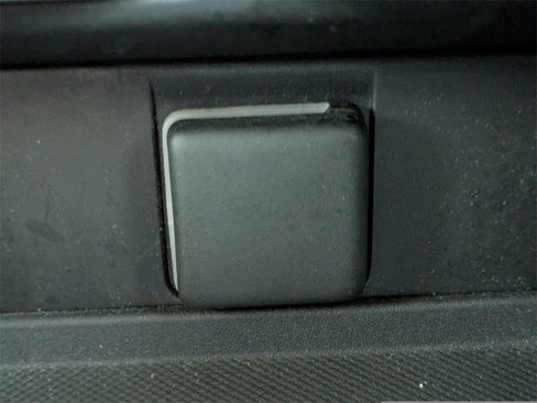 Used 2022 Chevrolet Tahoe RST w/ Luxury Package image 31