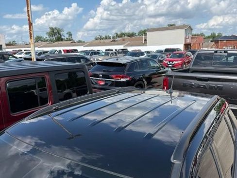 Used 2021 Jeep Compass Latitude AWD/4WD image 9