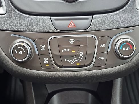 Used 2017 Chevrolet Malibu LS image 26