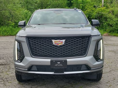 Used 2026 Cadillac Escalade Sport w/ Touring Package AWD/4WD image 2