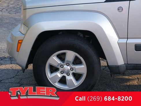 Used 2012 Jeep Liberty Sport w/ Popular Equipment Group AWD/4WD image 43