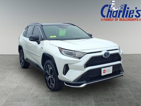 Certified 2021 Toyota RAV4 XSE w/ Weather Package AWD/4WD image 3