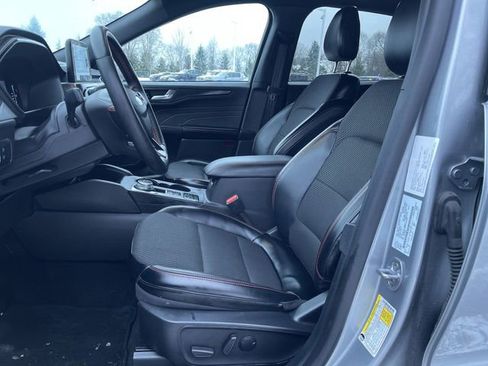 Used 2024 Ford Escape ST-Line image 19
