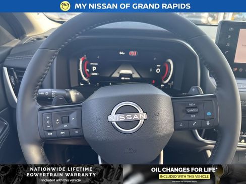 New 2026 Nissan Rogue Platinum image 21