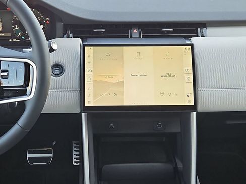 New 2026 Land Rover Discovery Sport Landmark AWD/4WD image 21