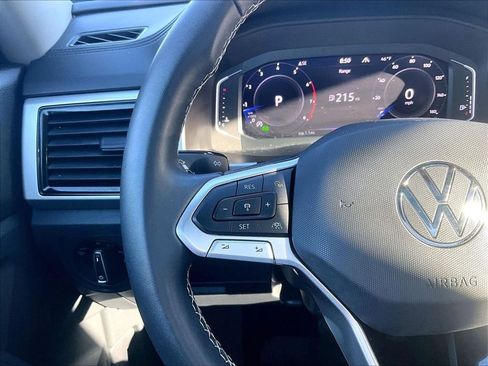 Used 2023 Volkswagen Atlas SEL AWD/4WD image 24