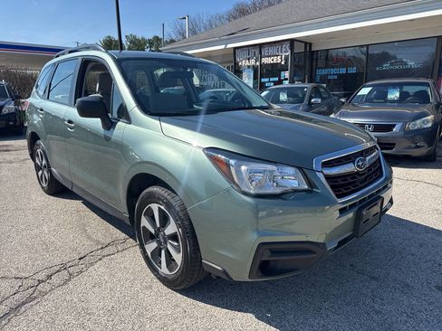 Used 2017 Subaru Forester 2.5i w/ Alloy Wheel Package image 21