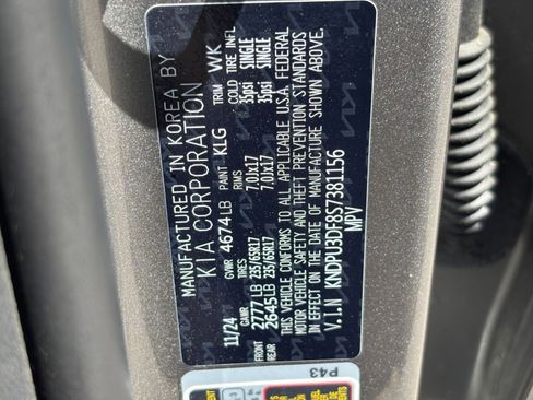 Used 2025 Kia Sportage LX FWD image 10