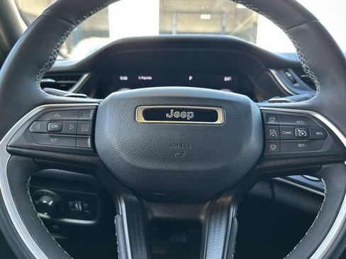 Certified 2023 Jeep Grand Cherokee Altitude RWD image 23