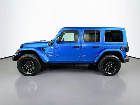 Used 2024 Jeep Wrangler Unlimited Sahara AWD/4WD image 8