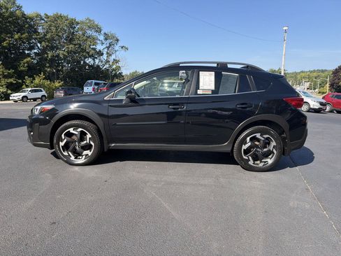 Used 2021 Subaru Crosstrek 2.5i Limited w/ Moonroof Package 2 AWD/4WD image 2