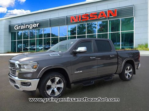 Used 2022 RAM 1500 Laramie AWD/4WD image 2