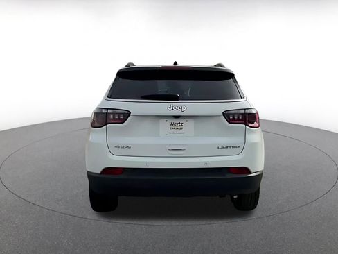Used 2025 Jeep Compass Limited image 12