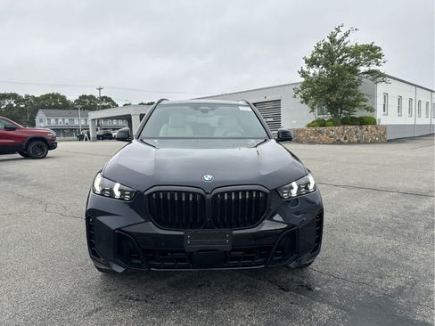 Used 2026 BMW X5 xDrive40i w/ M Sport Package AWD/4WD image 3
